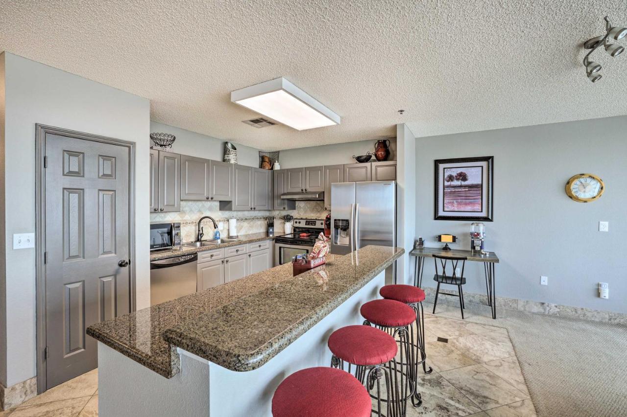 Fort Worth Condo With Racetrack Views And Pool Access Экстерьер фото